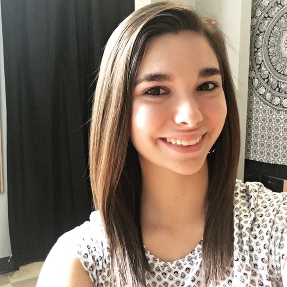 Meet your Posher, Rochelle - Picture 1 of 8